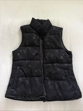 Banana Republic Black Quilted Lace-Overlay Puffer Vest